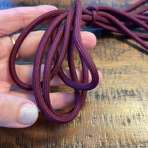 New Maroon Red Allbirds Shoelaces from the Austin store - Picture 3 of 3